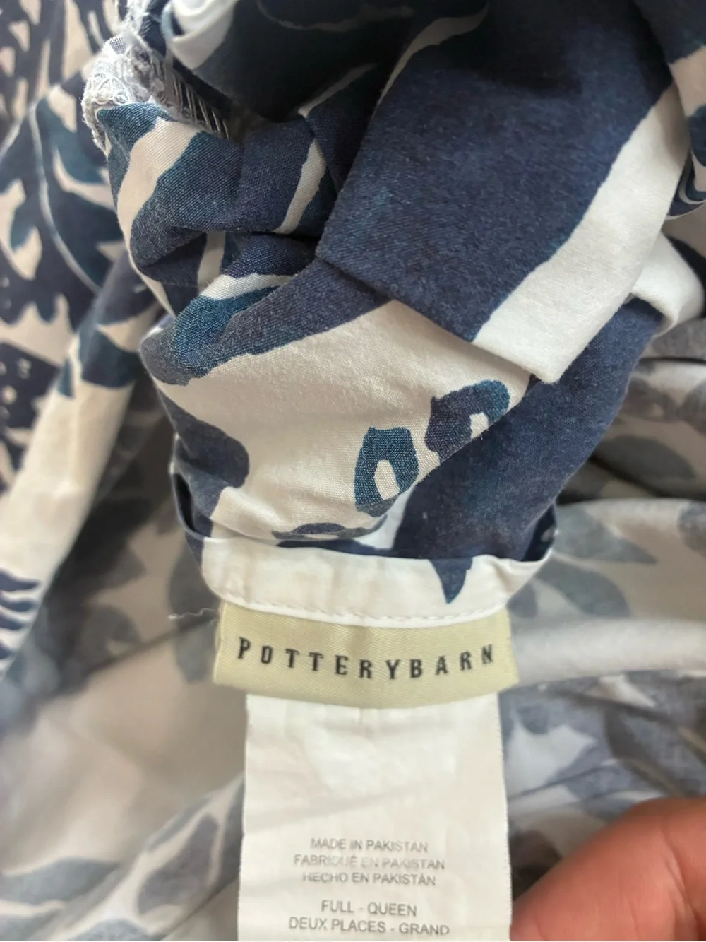 Pottery Barn Navy and White Tropical Floral Fruit Cotton Duvet Cover Queen